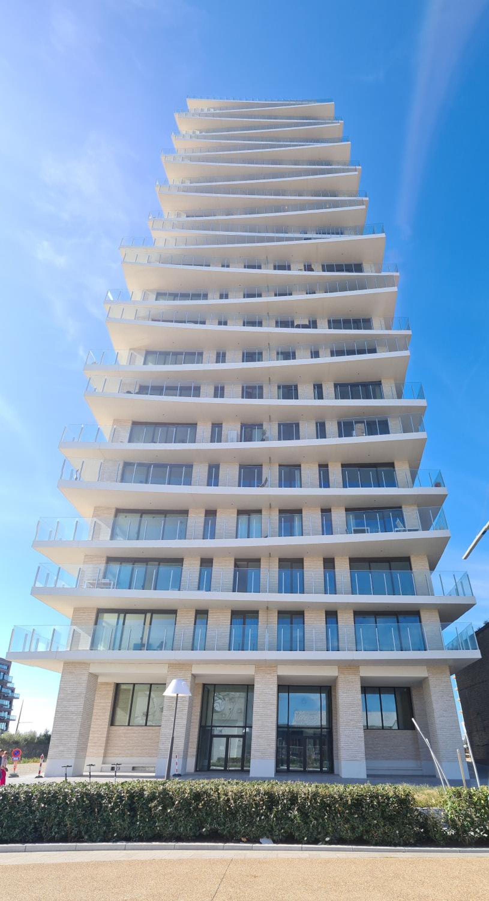 Central Park Tower Sea View Residence with pool and gym