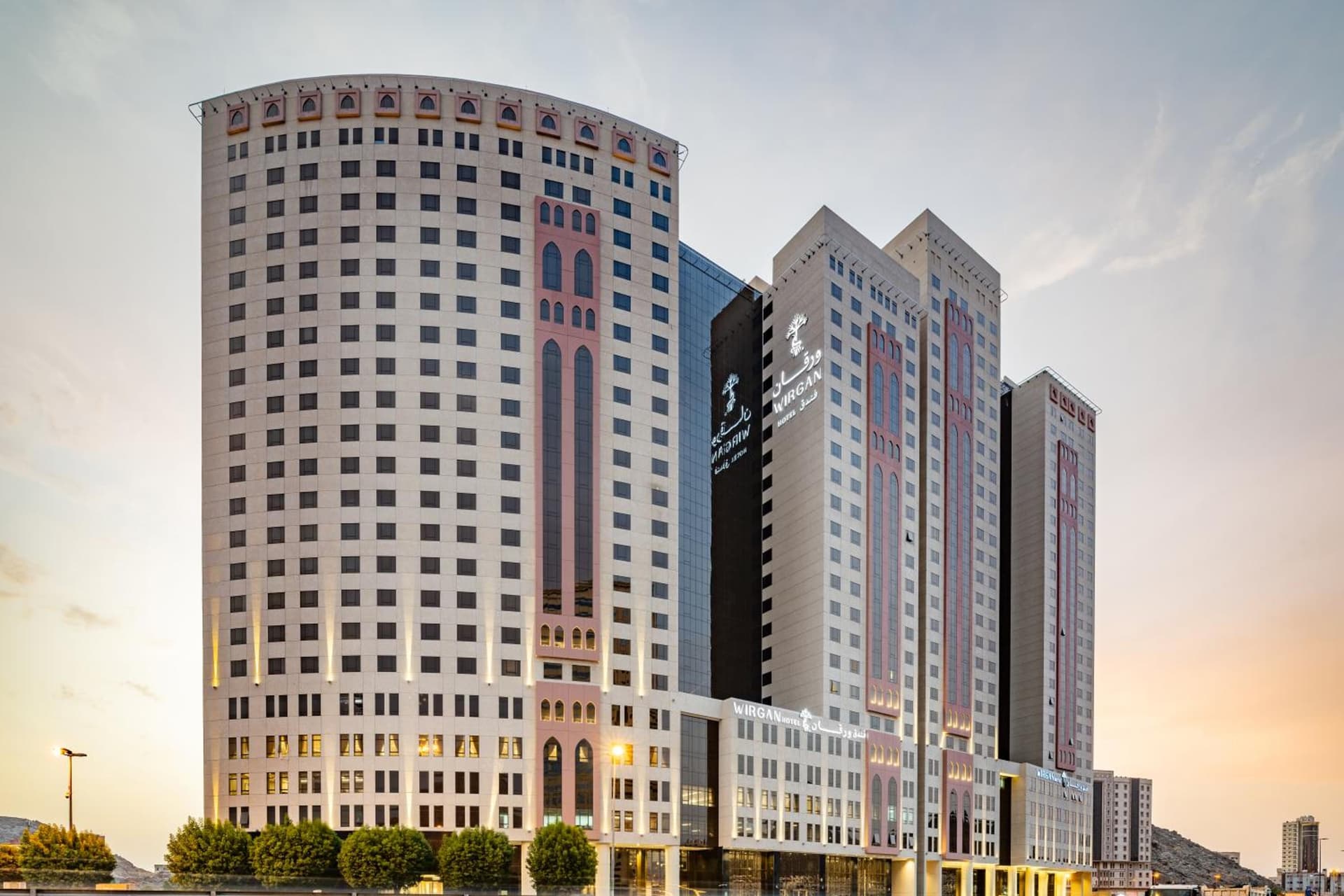 Wirgan Al Noor, Tapestry Collection by Hilton