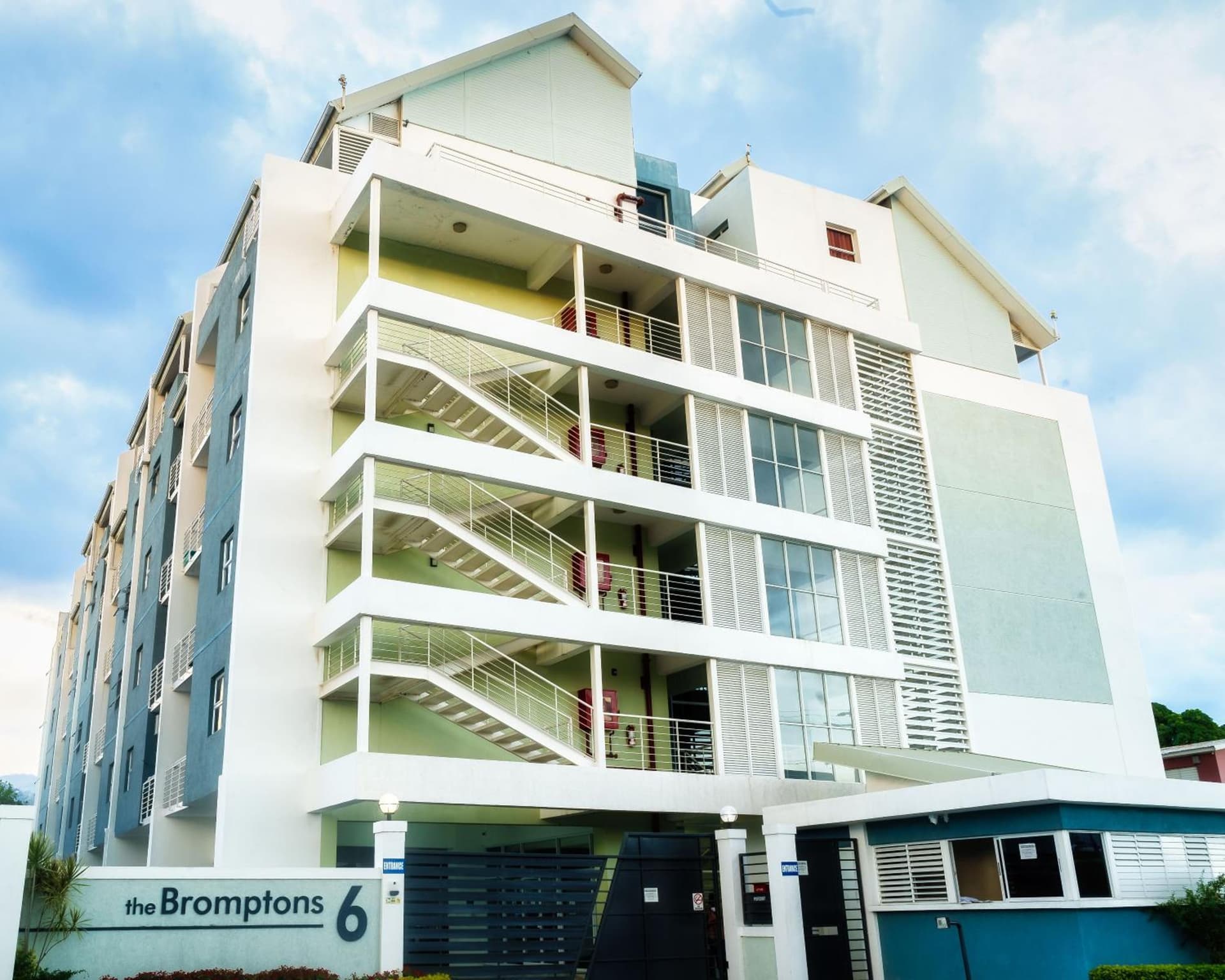 Choose To Be Happy at Brompton Estates - 1-BR & 2-BR w Pool