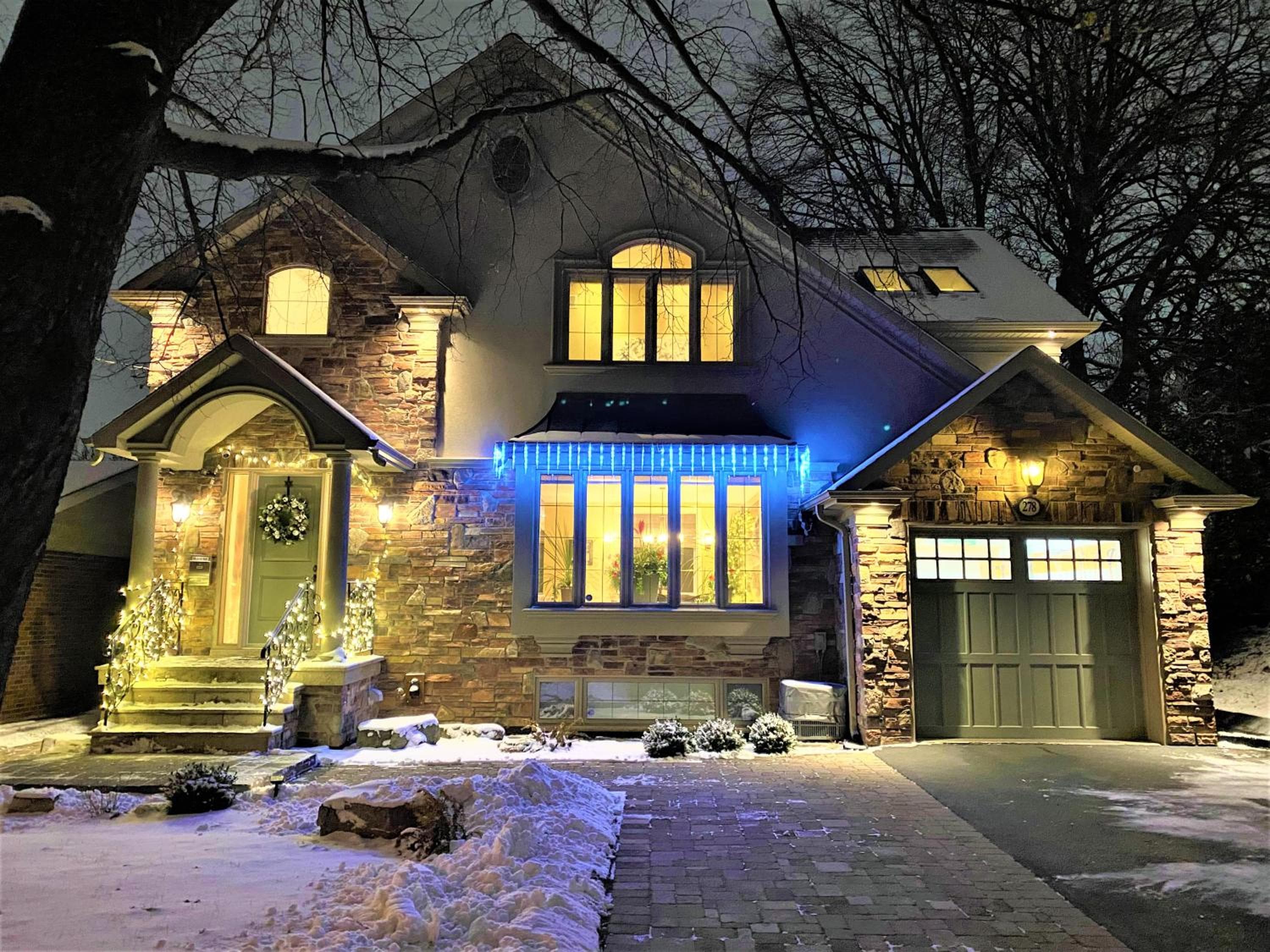 iResidence in Toronto - Unique Mansion - Fantastic Views with Breakfast