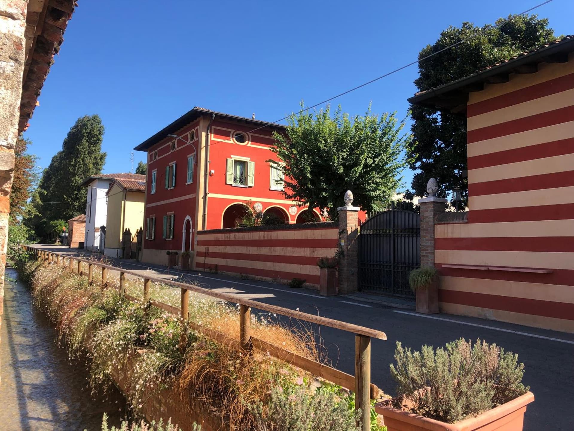 B&B Villa la Canonica con piscina a Padernello