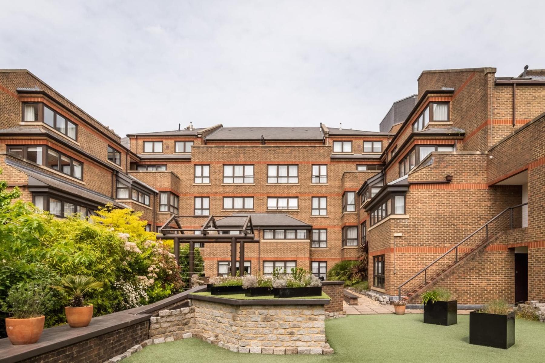 Monarch House - Serviced Apartments - Kensington