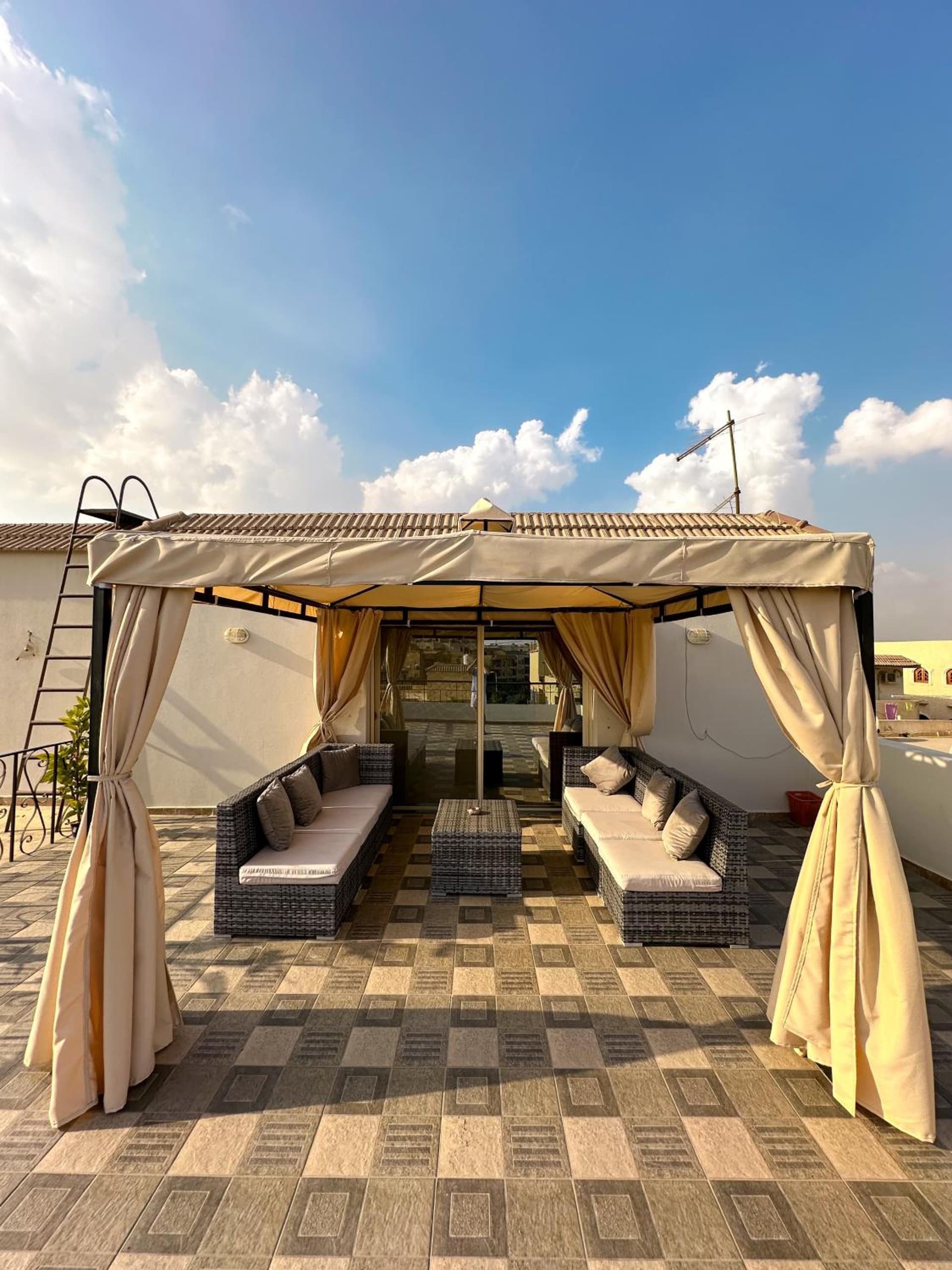 2BD Apartment in a rooftop with a private terrace