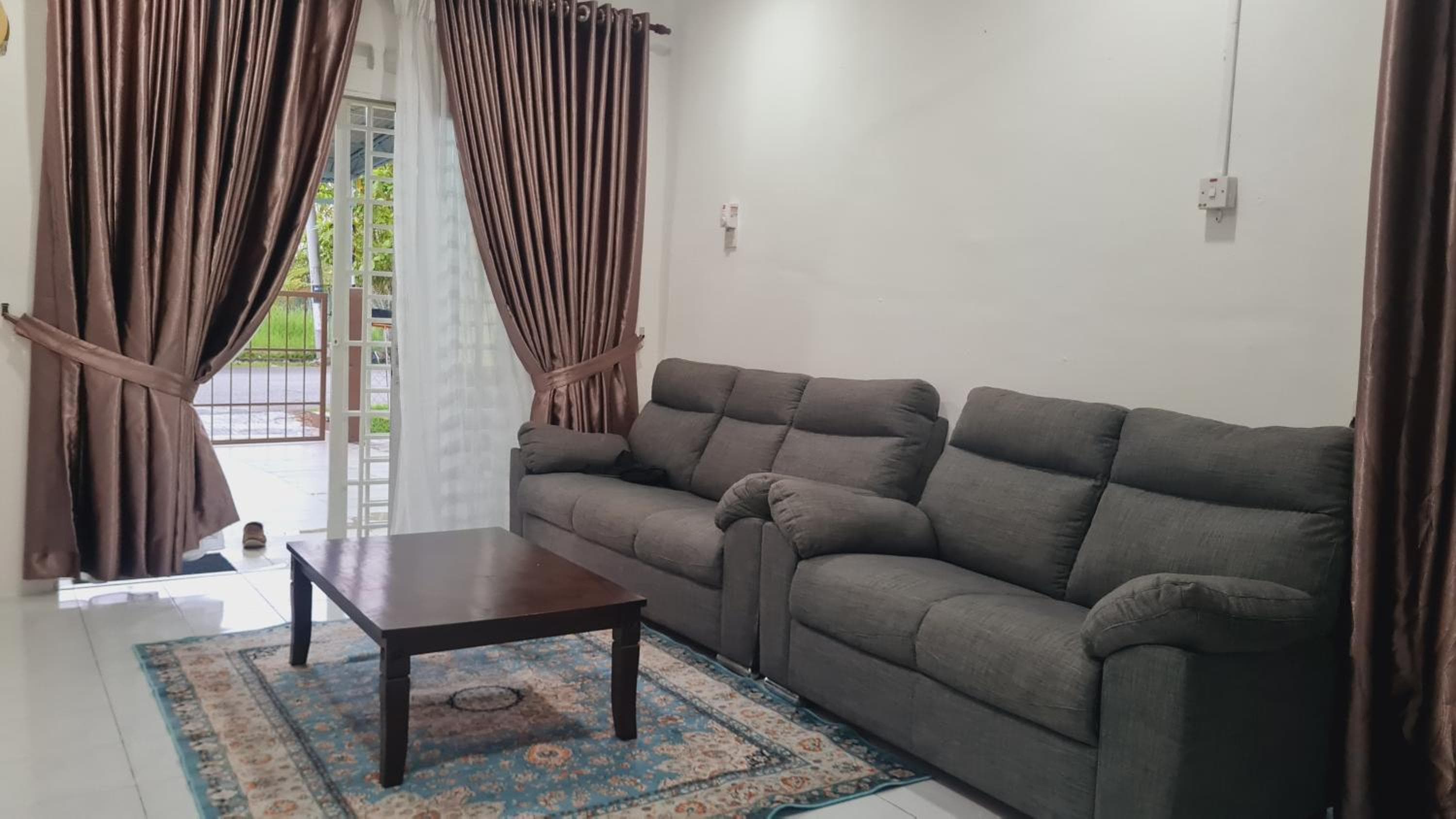 Anjung KLIA House 01 With Neflix