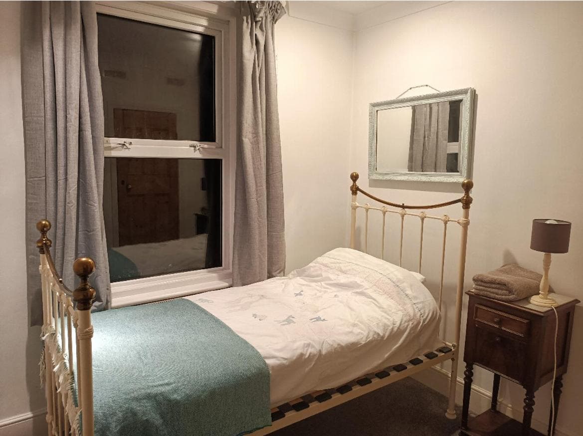 Victorian Terraced House in Salisbury; 3 bedrooms
