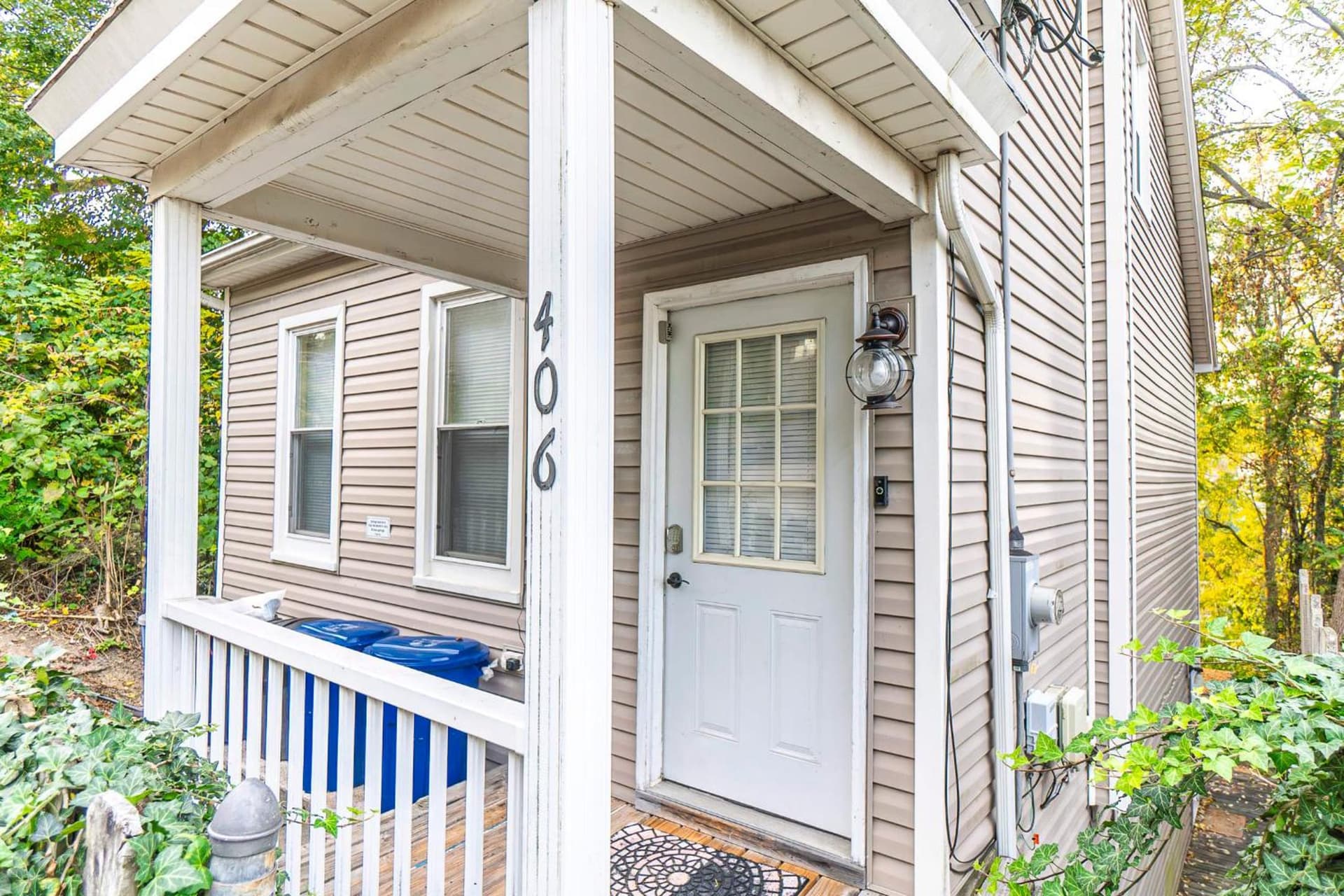 1 BR - Parking - Amazing View Nearby!