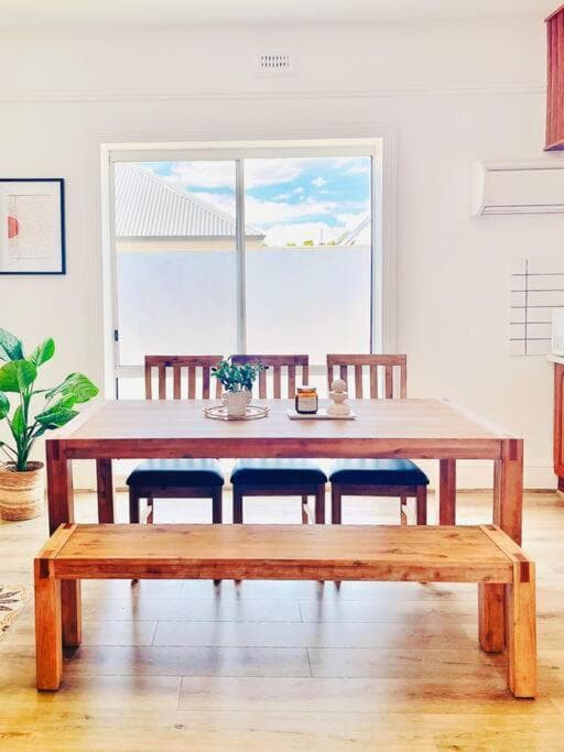 Luxury Hobart City Fringe Home