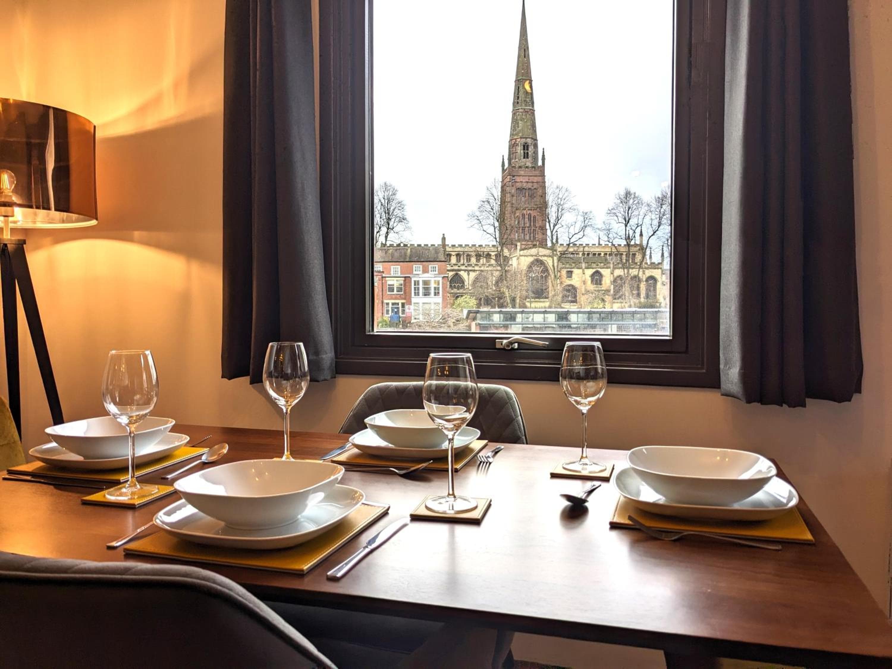 Gorgeous Modernised City Centre Apartment