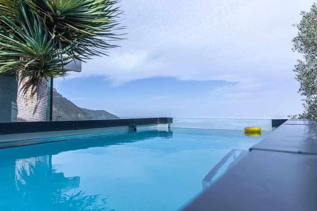 Vistas Del Valle; piscina, wifi bbq...