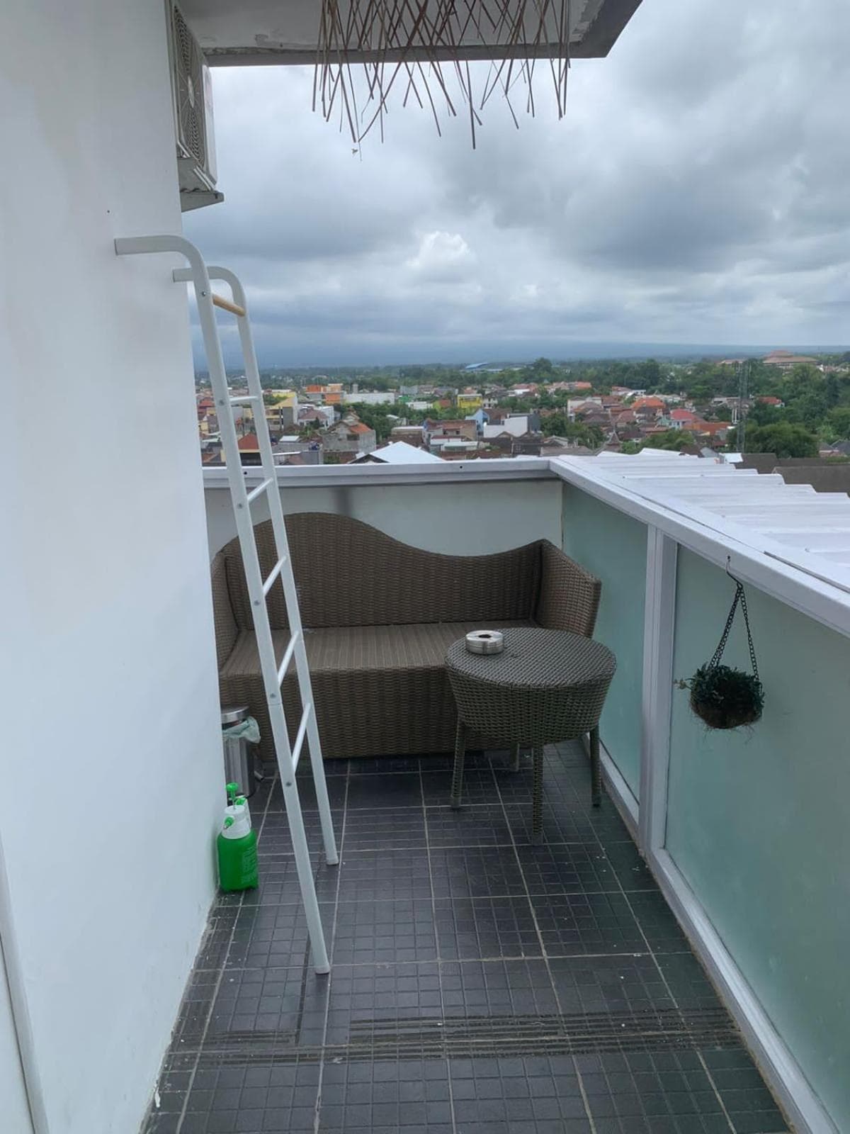 2BR VIVO Apartement by MJP