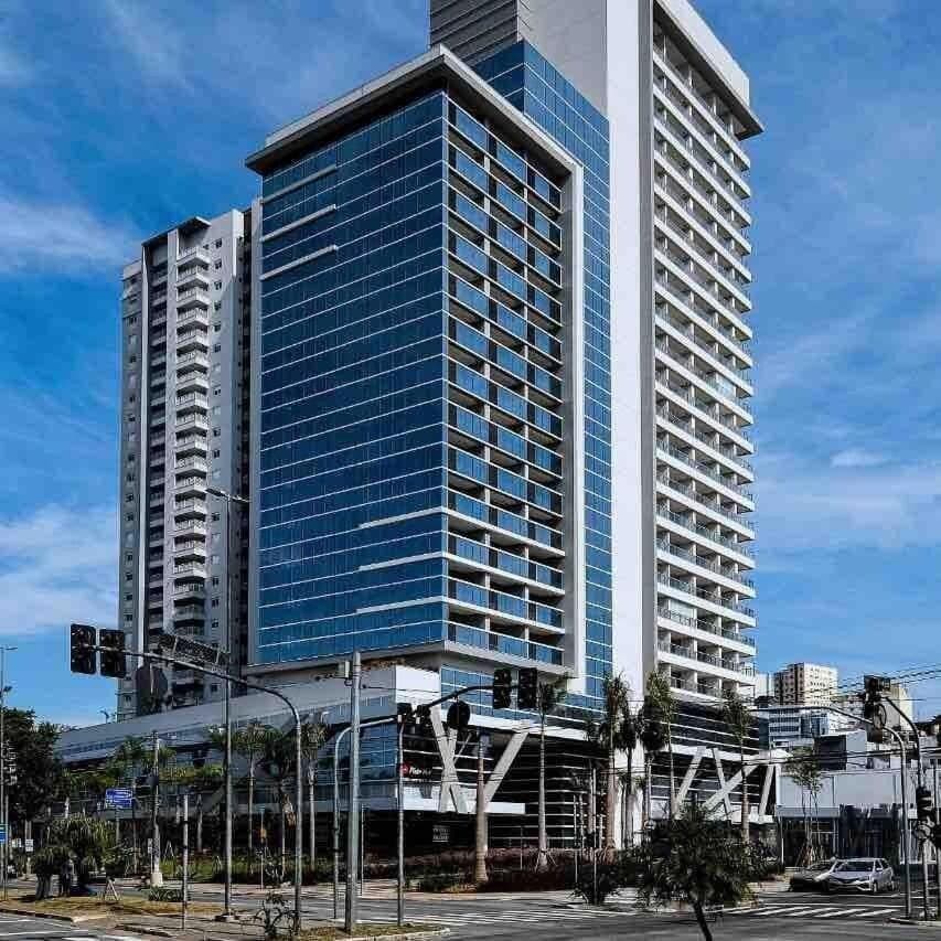Apartamento super completo no Helbor Patteo Bosque Maia, com vaga de estacionamento, mercado 24h ao lado e a 11km do Aeroporto Internacional de Guarulhos