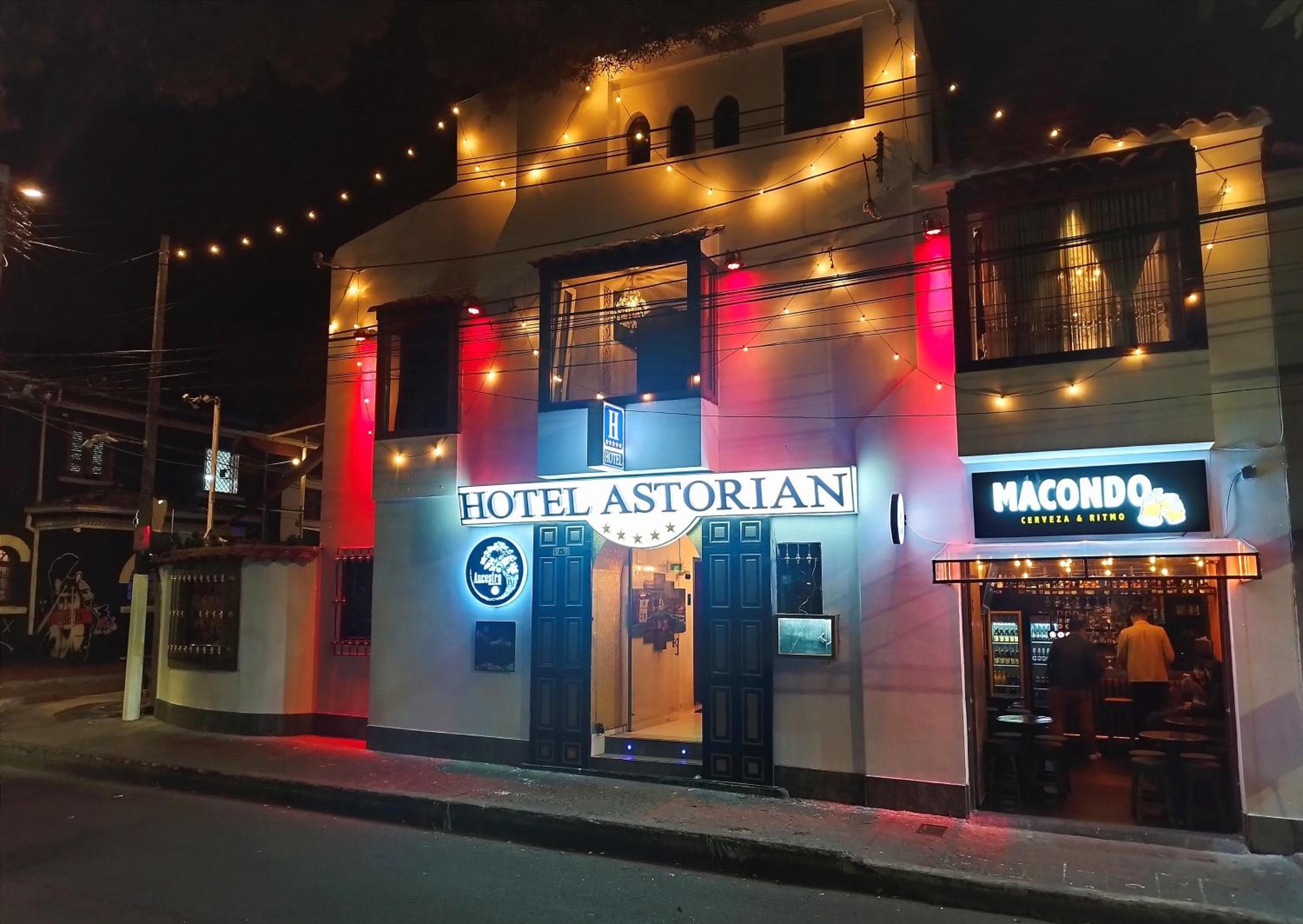 Hotel Von Astorian