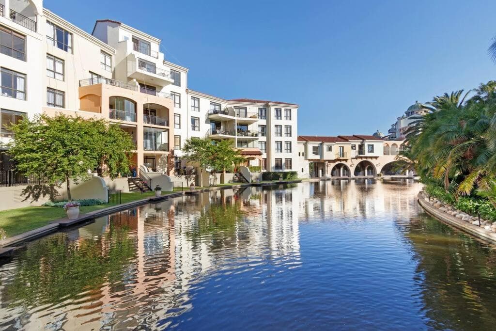 Resort Style Penthouse - BackUp Power