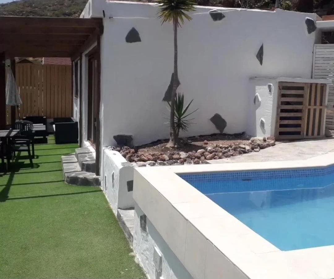 Nueva Casa rural Dani with swimming pool
