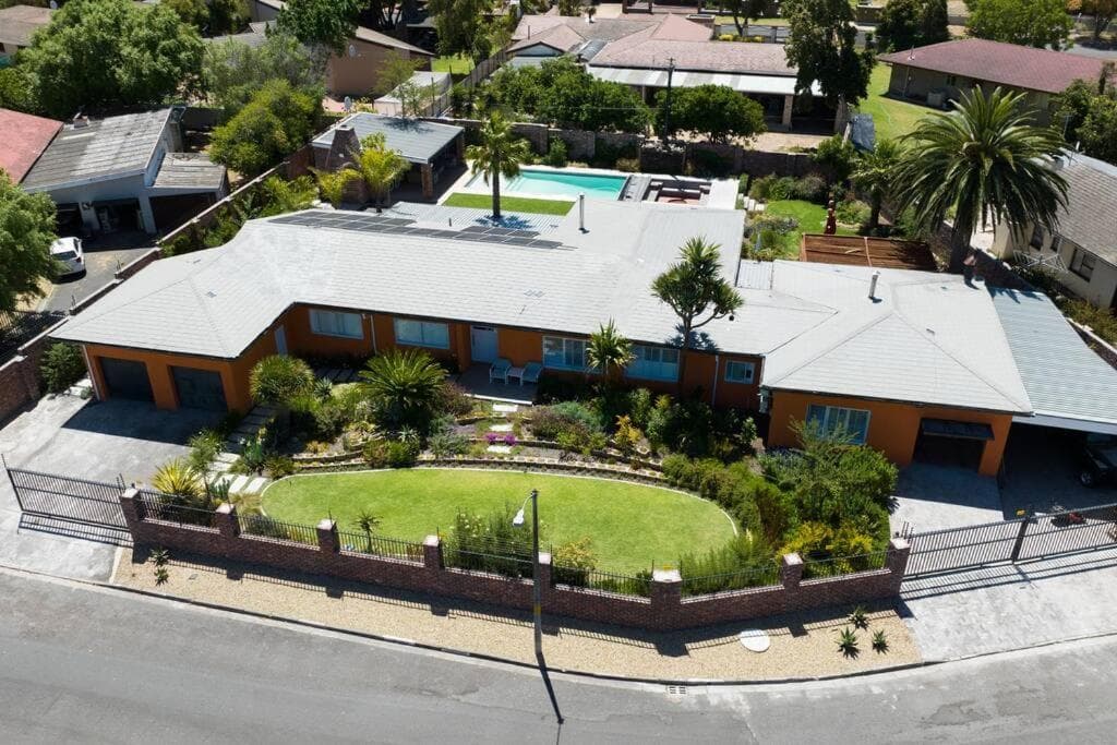 Garten Wohnung mit Pool, 2 Schlafzimmer