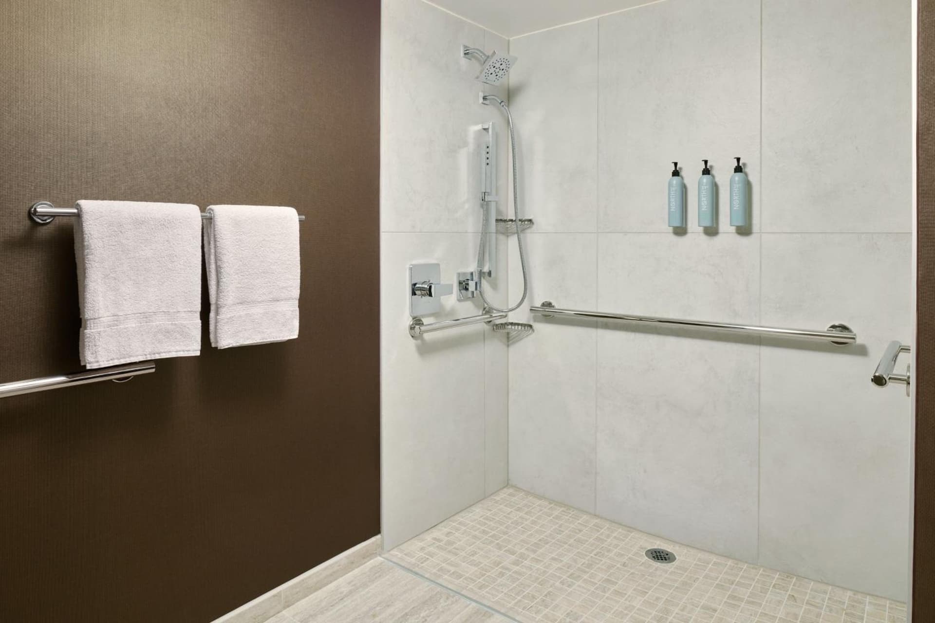 Courtyard by Marriott Los Angeles Pasadena Old Town 3