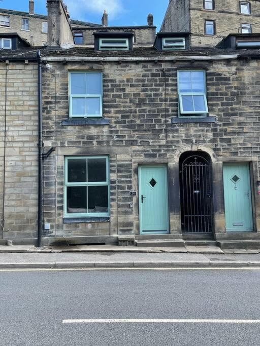 Cottage in Holmfirth Centre