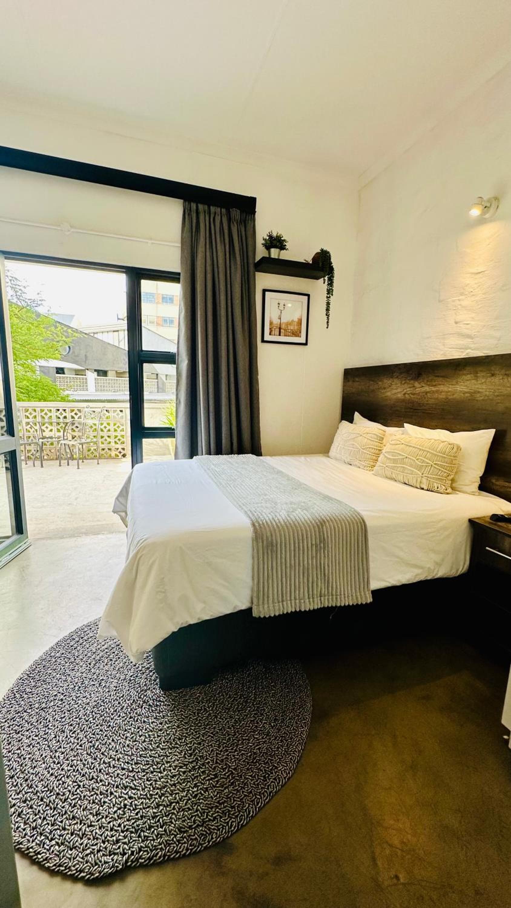 City Living Apartment 119 - Private Balcony, Washing Machine & Fast WiFi