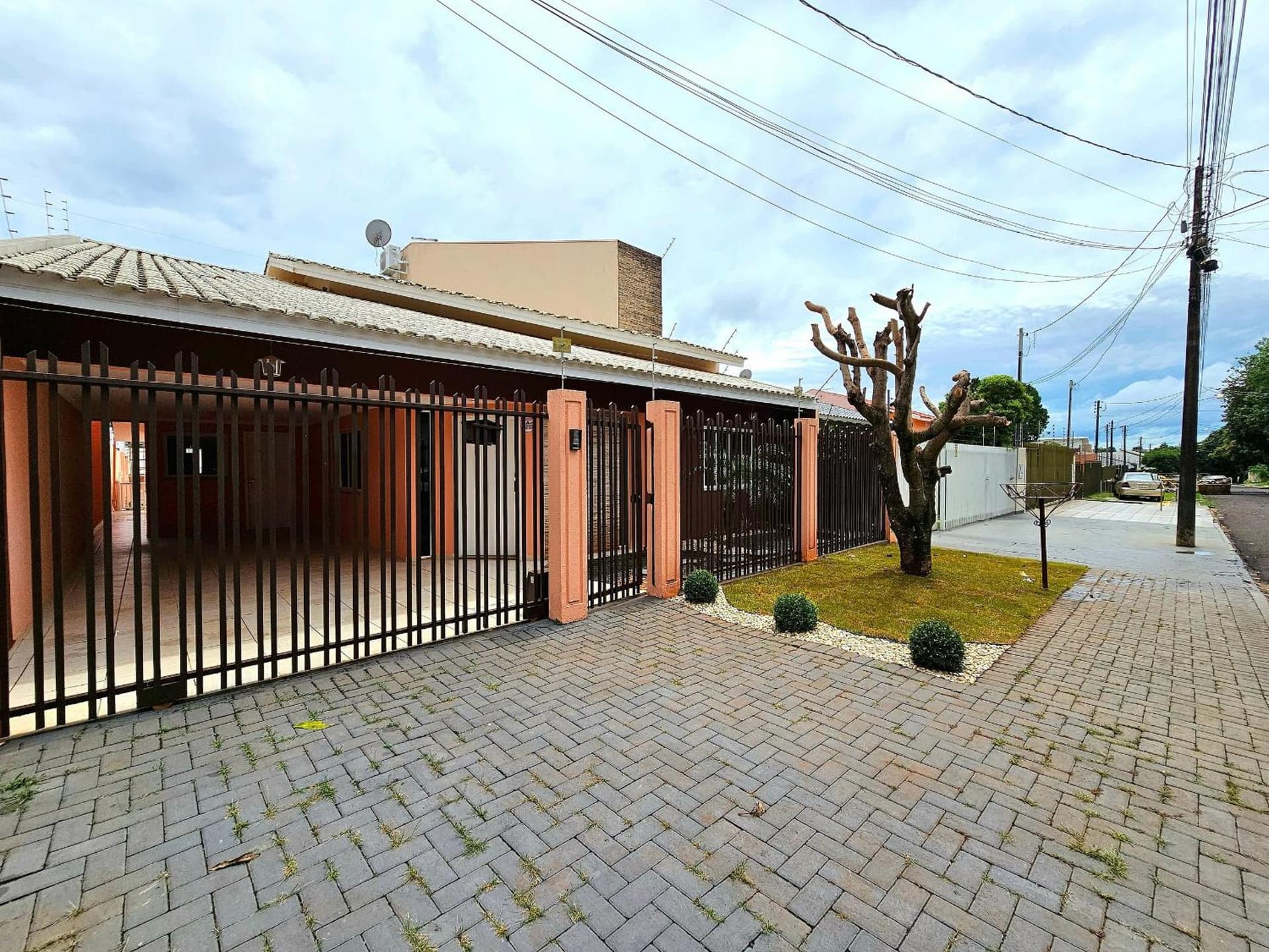 Casa 4 quartos Piscina prox Paraguai e Itaipu
