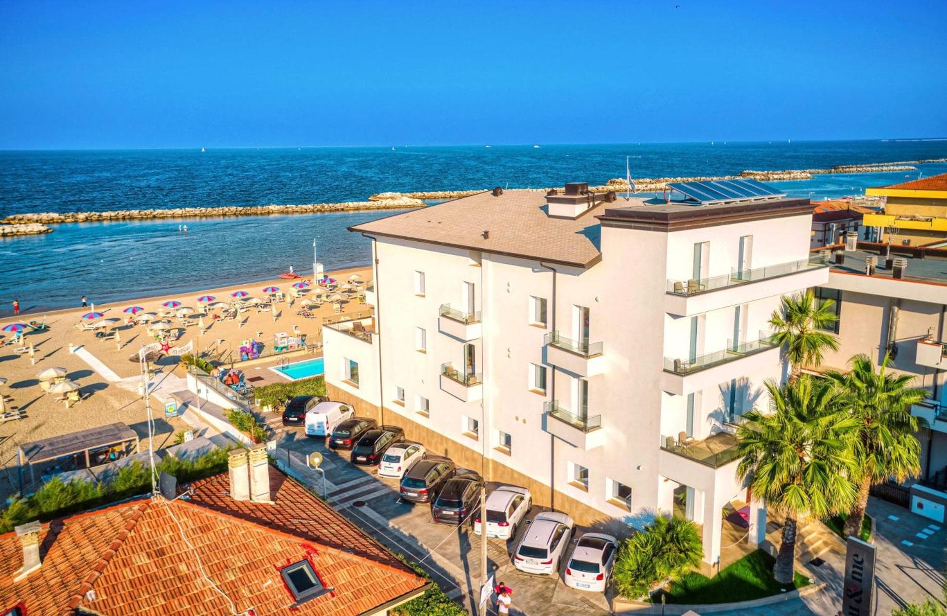 You & Me Beach Hotel - Adults Friendly