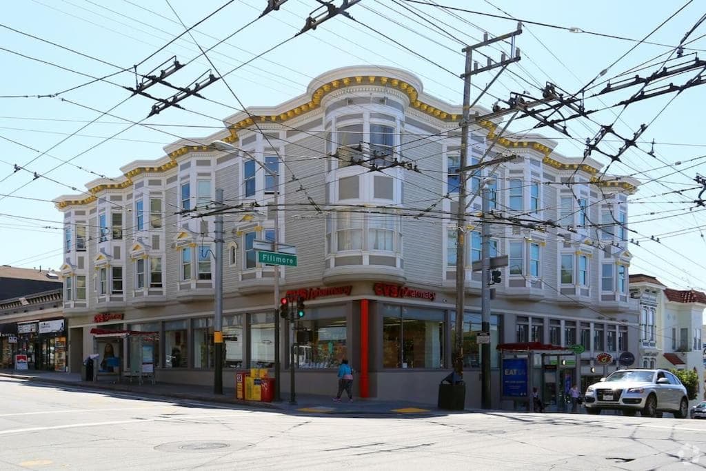 Bright Spacious & Comfortable Hayes Valley Condo