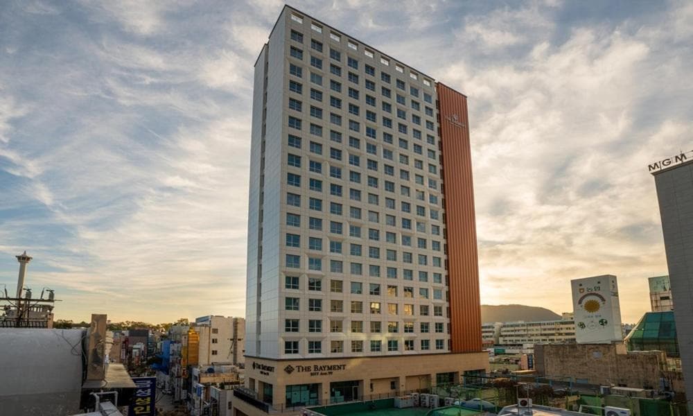 Radiant Nampo Hotel