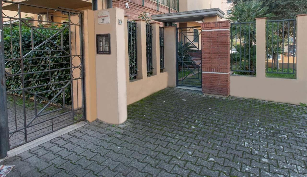 Domus Vivendi Pompeii holiday home free parking