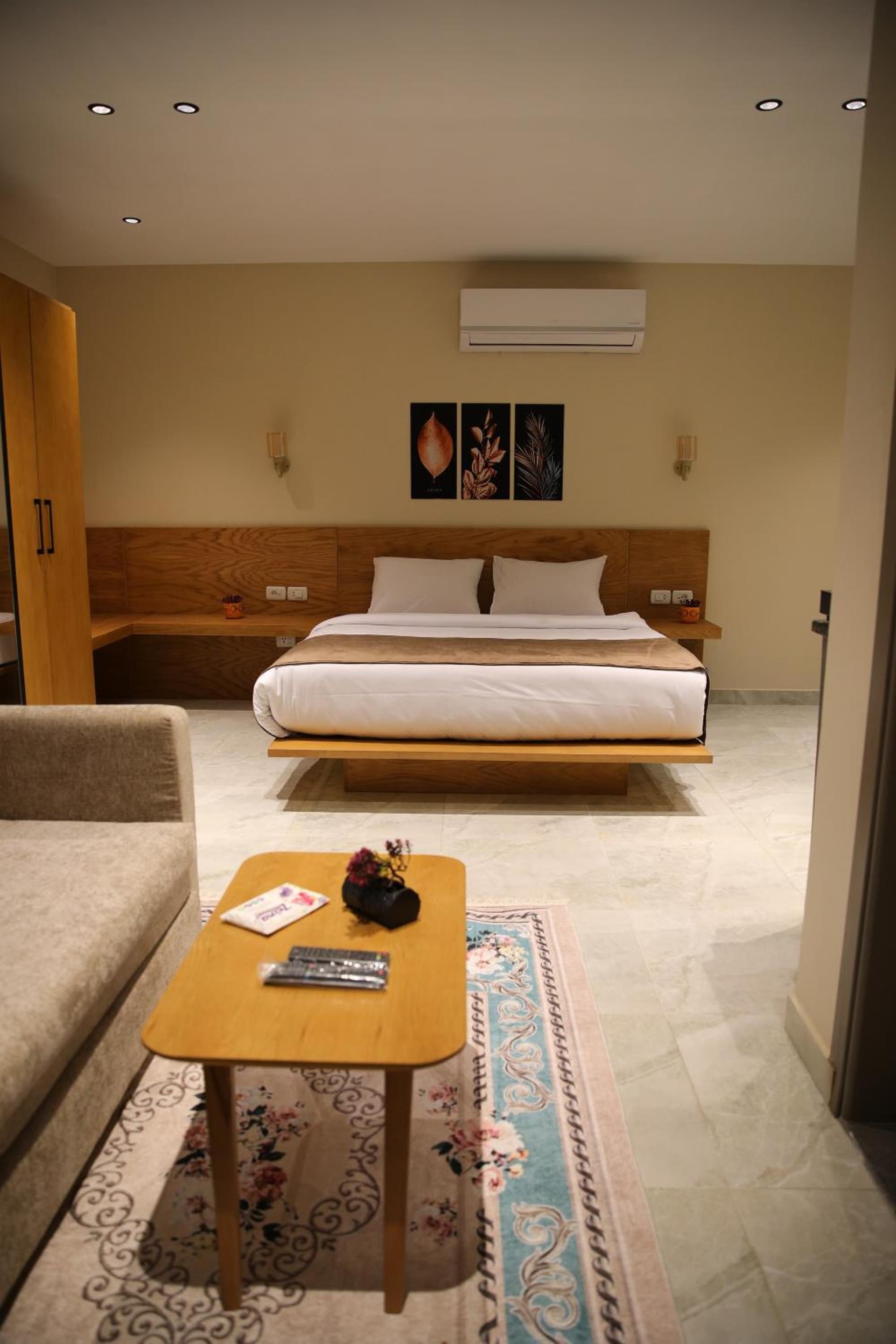Regal view Aparthotel