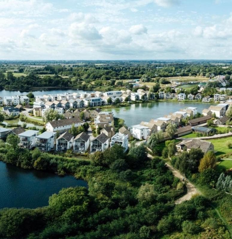 HM111 Penthouse Apartment with Lake View & free Spa Access- Lower Mill Estate Cotswolds