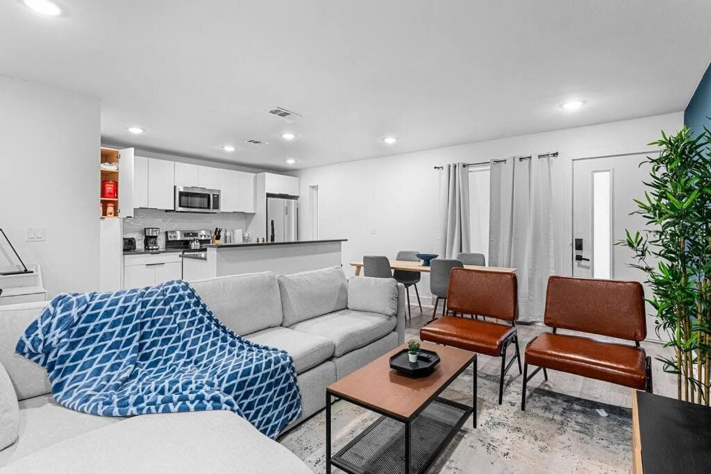 Luxurious Apartment in Downtown Dallas 2BR/1 BATH