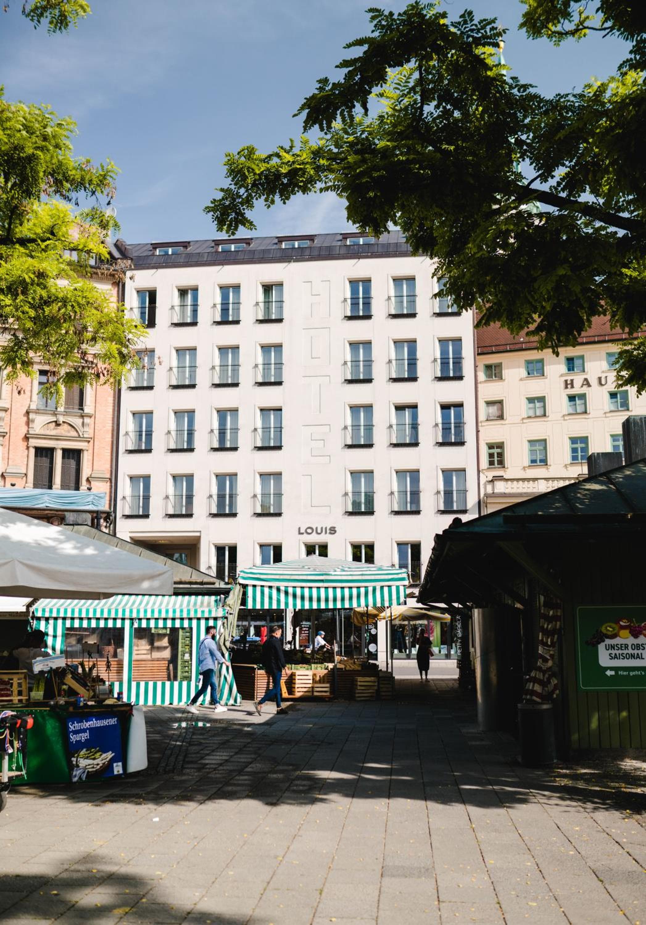 Louis Hotel