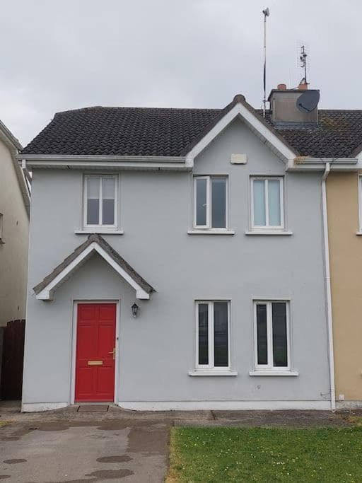 3 bed semi-detached house in a quite estate