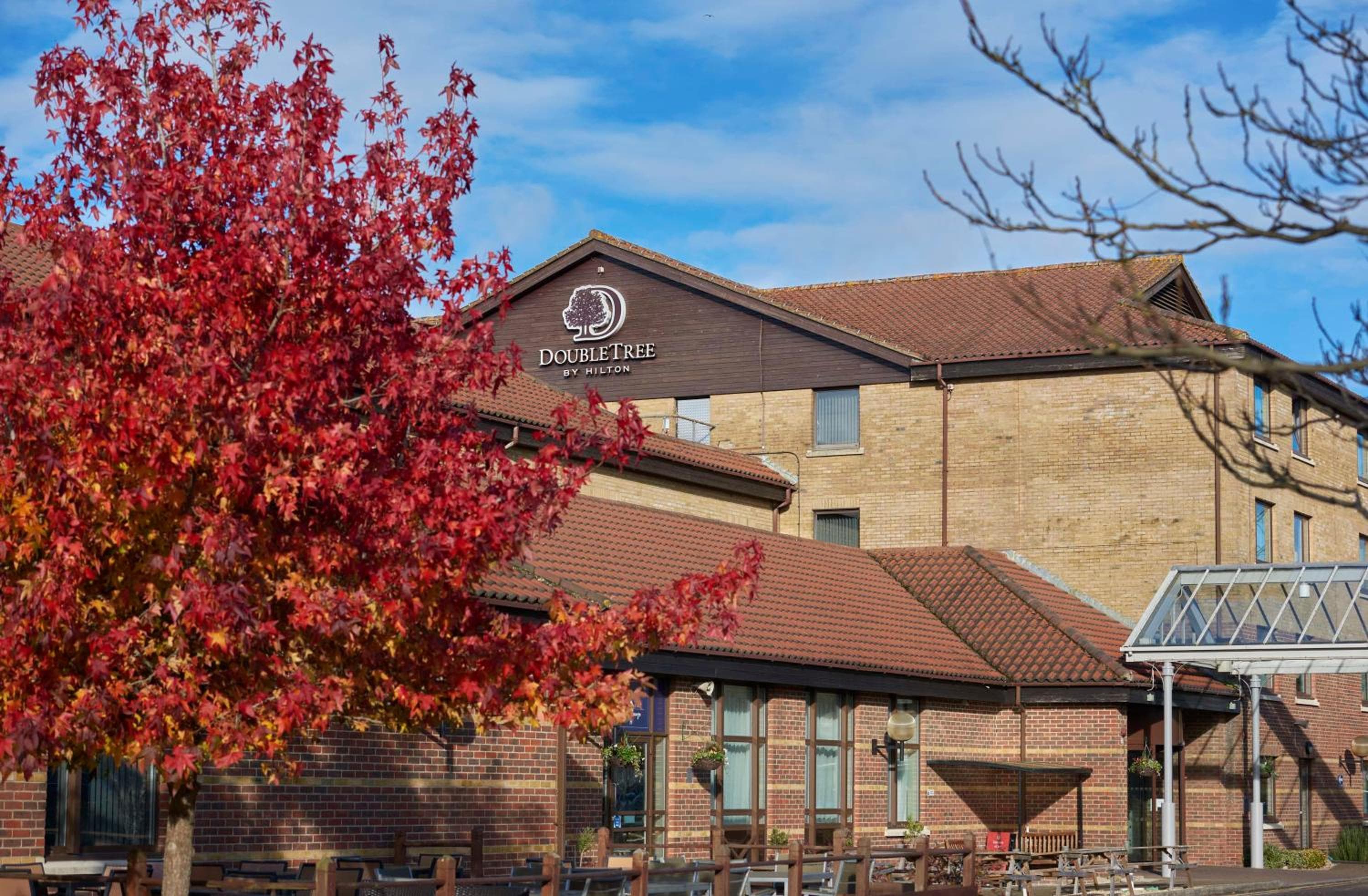DoubleTree by Hilton Swindon Hotel 3