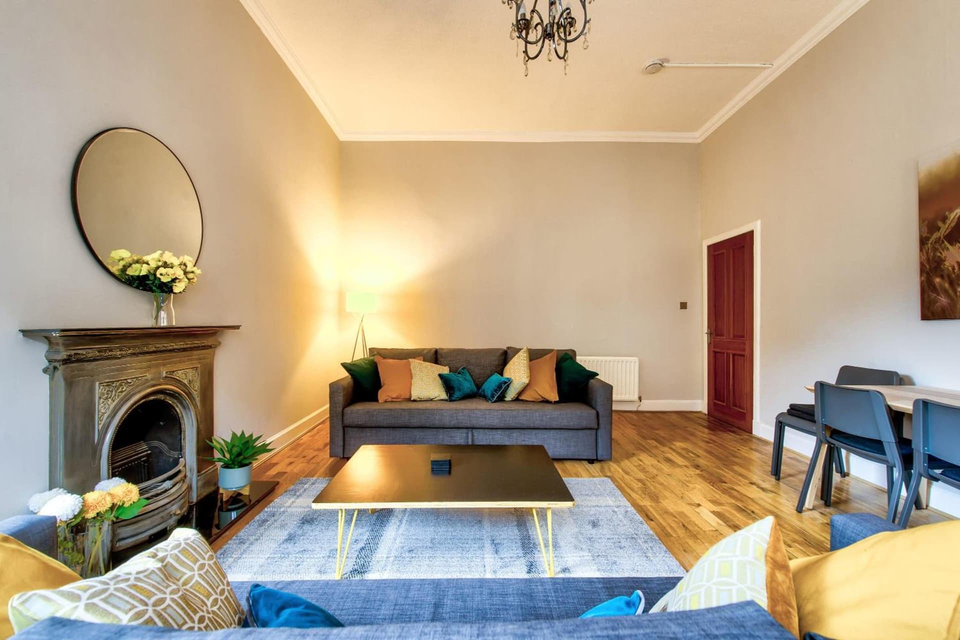 Stylish & Spacious 3 Bedroom Apt in Finnieston, West End 4