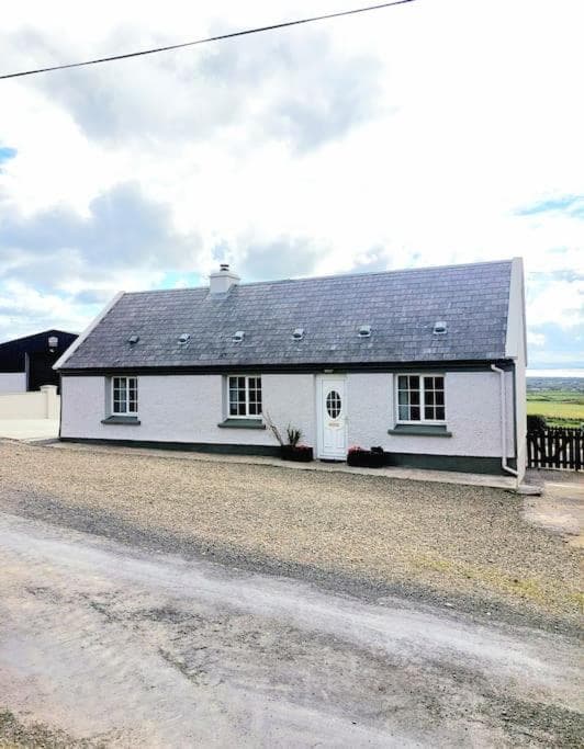 Hilltop Cottage