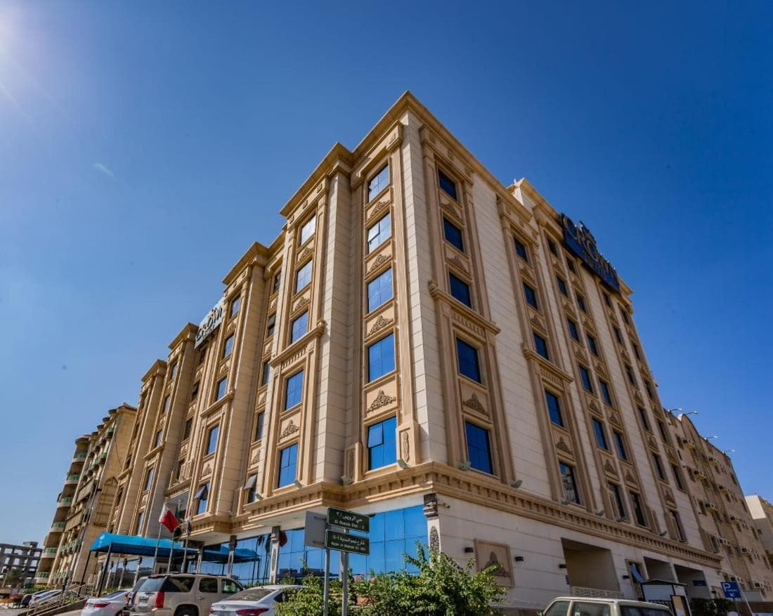 Crown Town Hotel