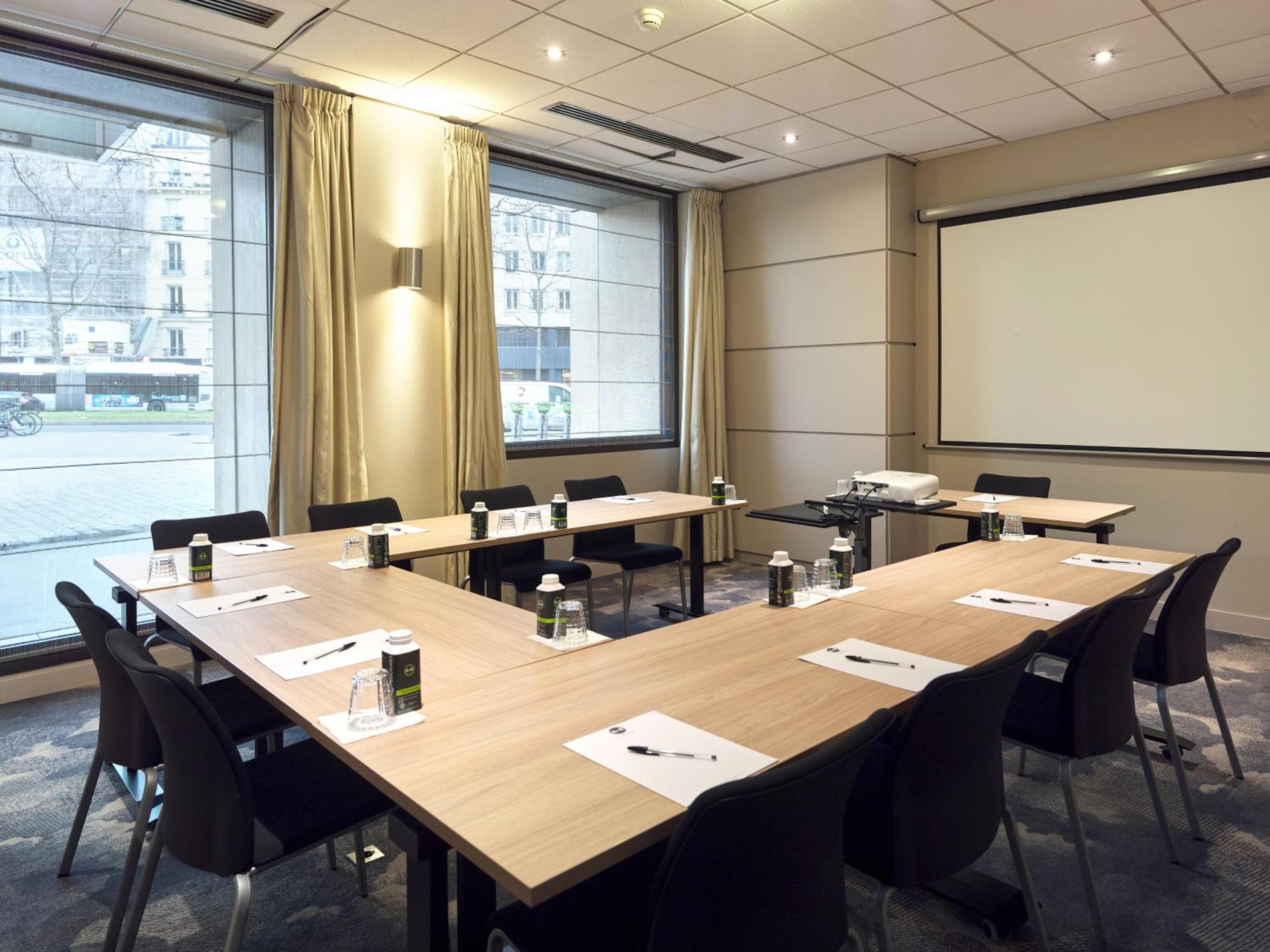 B&B HOTEL Paris 17 Batignolles 4