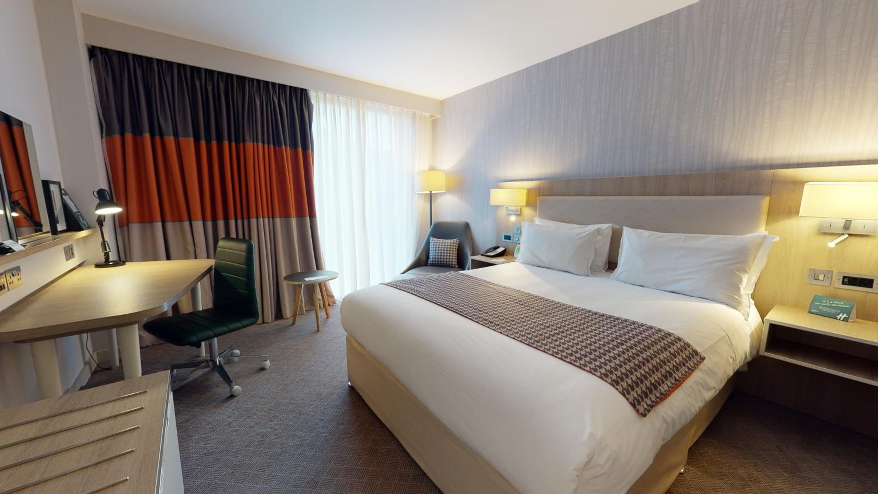 Holiday Inn Manchester - City Centre by IHG 2