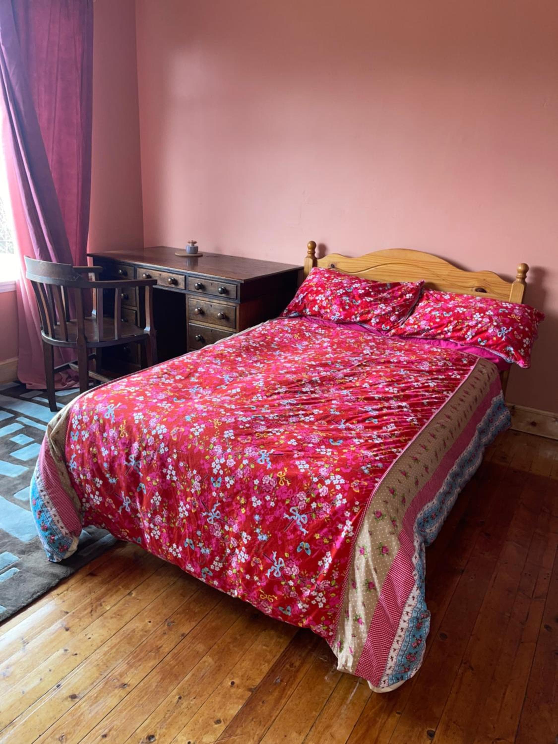 Lovely double room in very good area