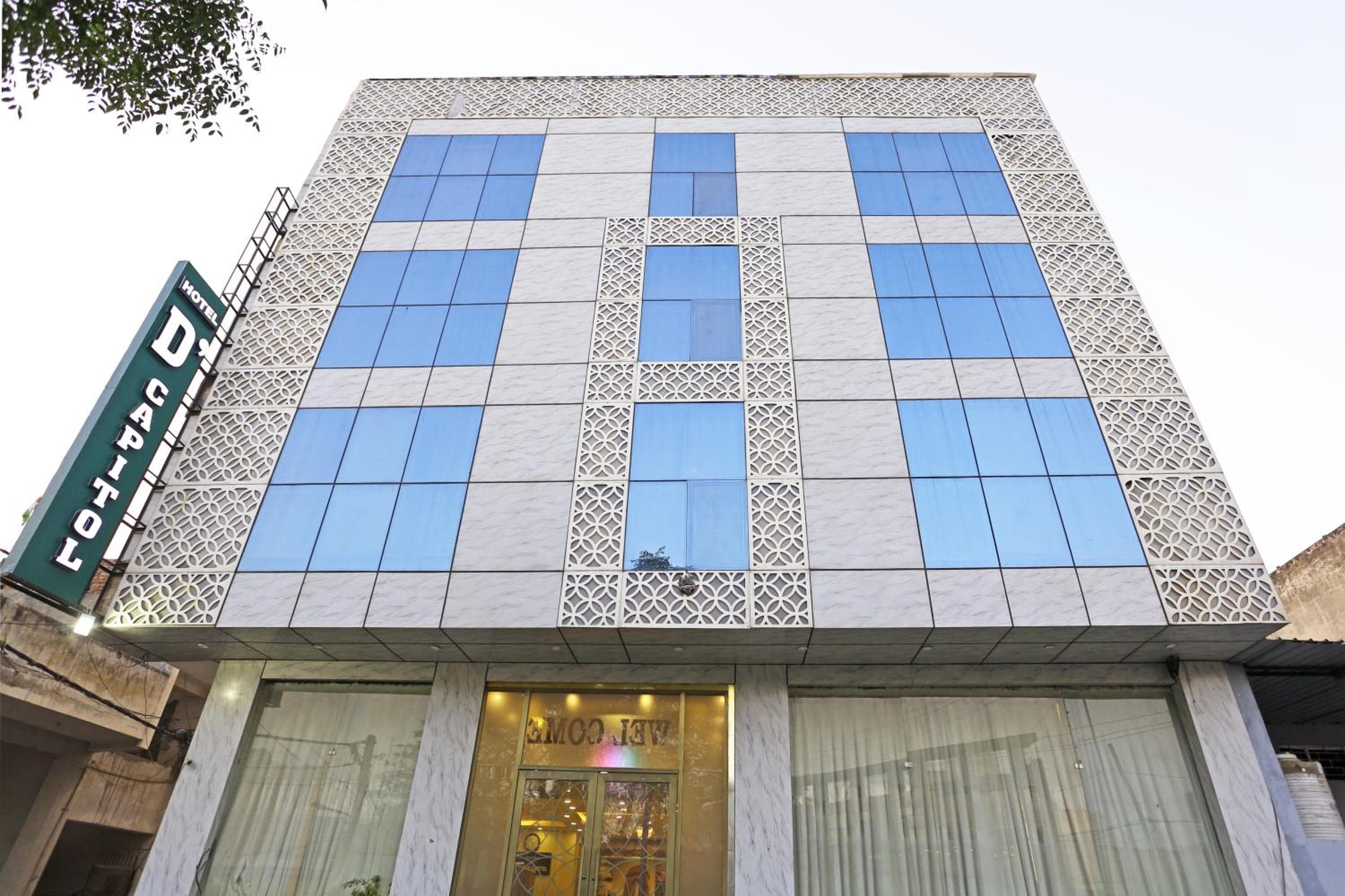 Hotel D'Capitol - Delhi Airport