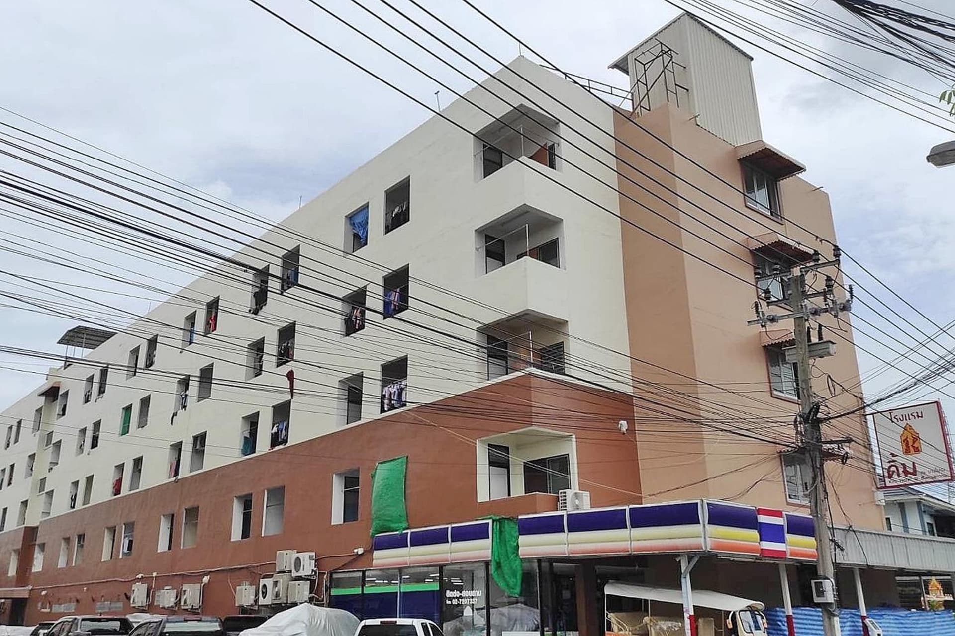 Kim Hotel At Bangplong