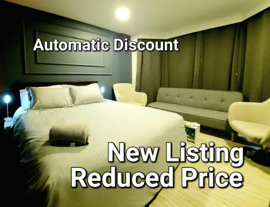 Luxury Bed & Work-Ready - Comfortable Executive Suite - Downtown