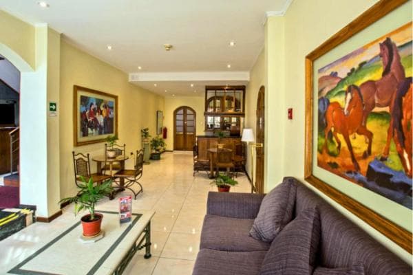 HOTEL DACARLO