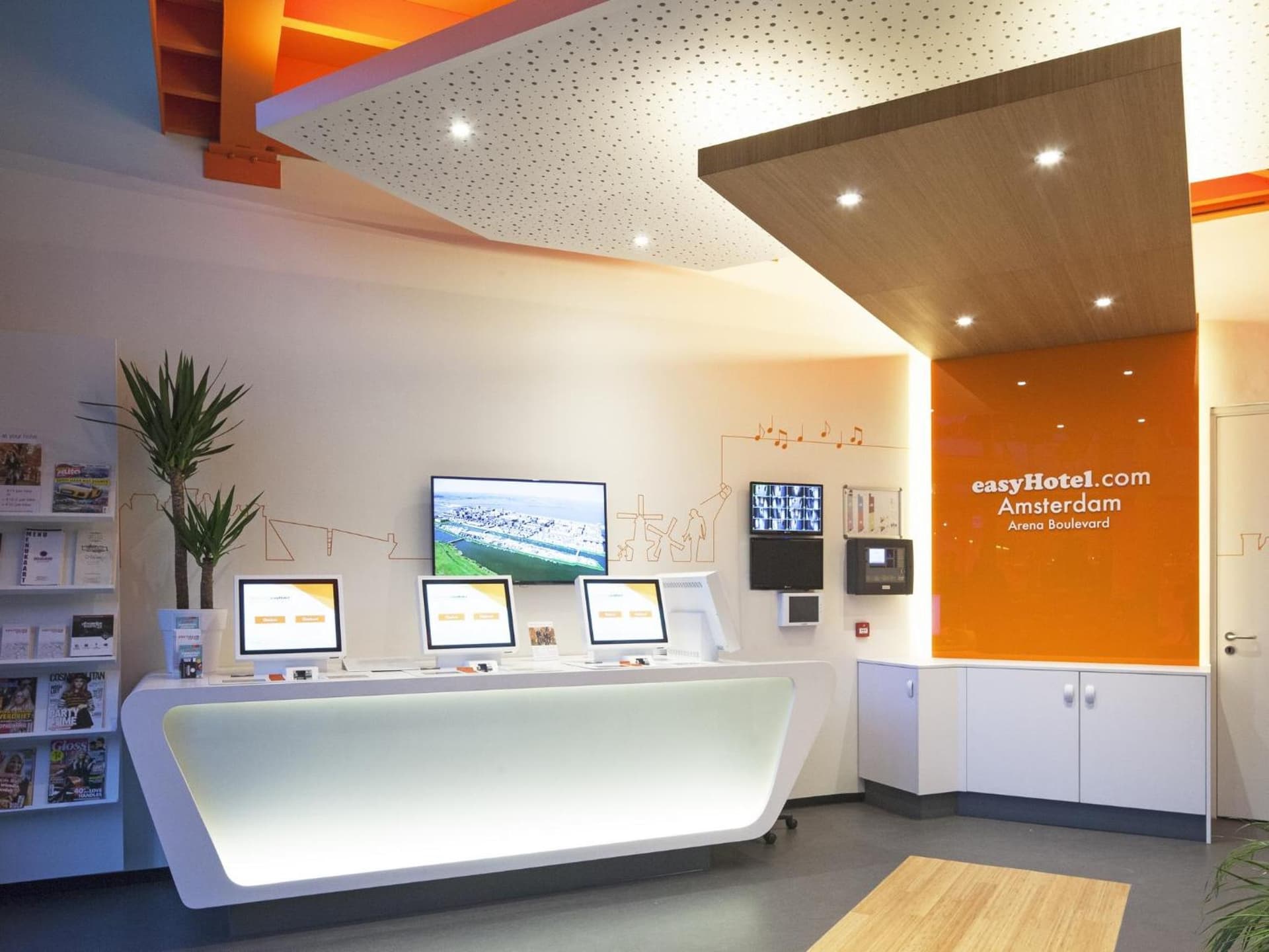 easyHotel Amsterdam Arena Boulevard 3