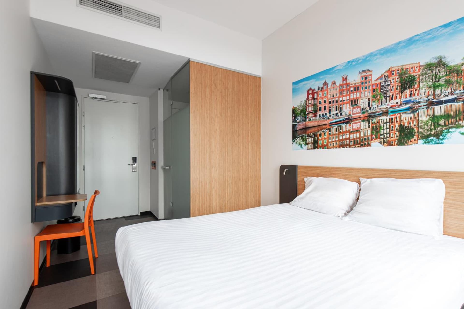 easyHotel Amsterdam Arena Boulevard 5