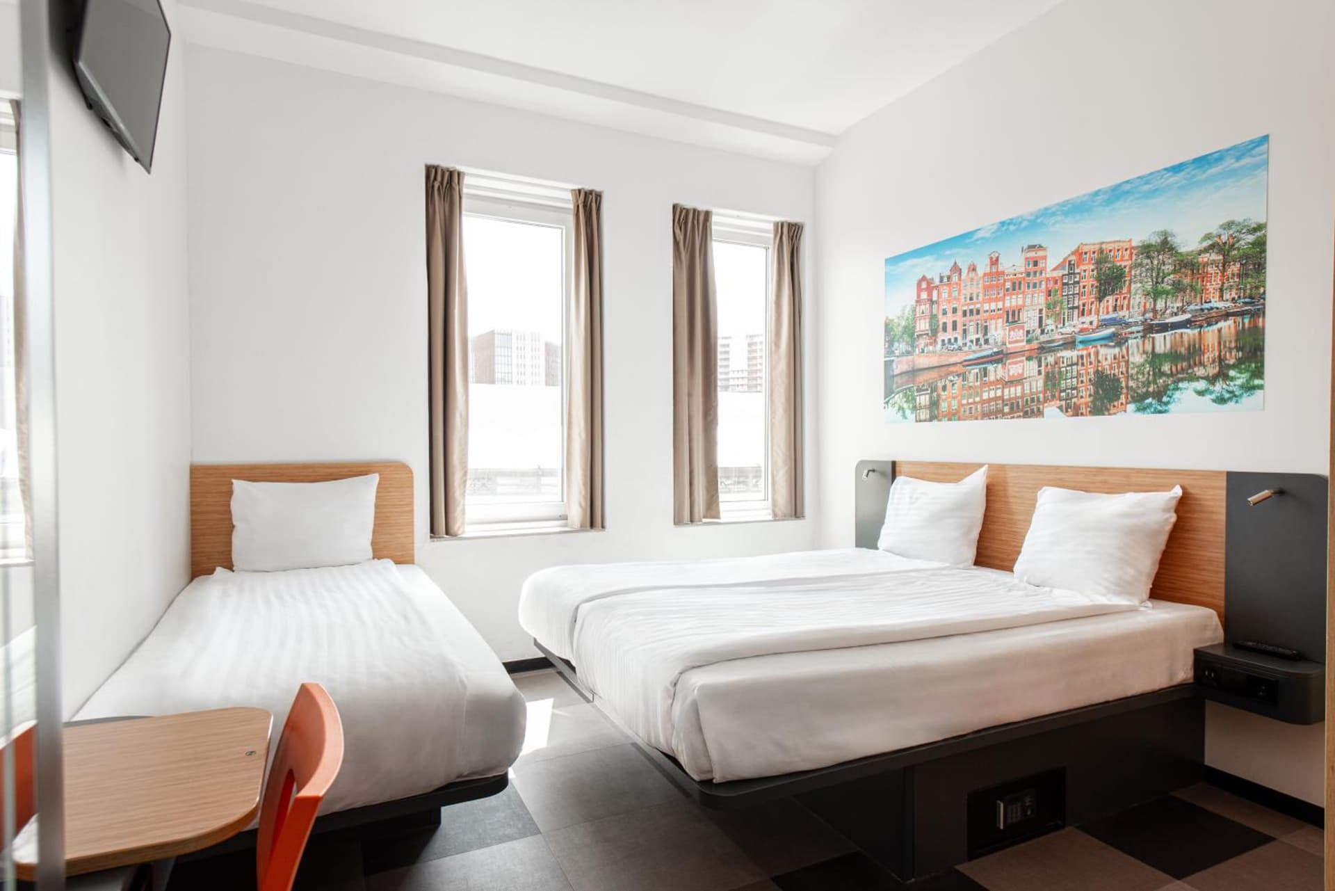 easyHotel Amsterdam Arena Boulevard 4