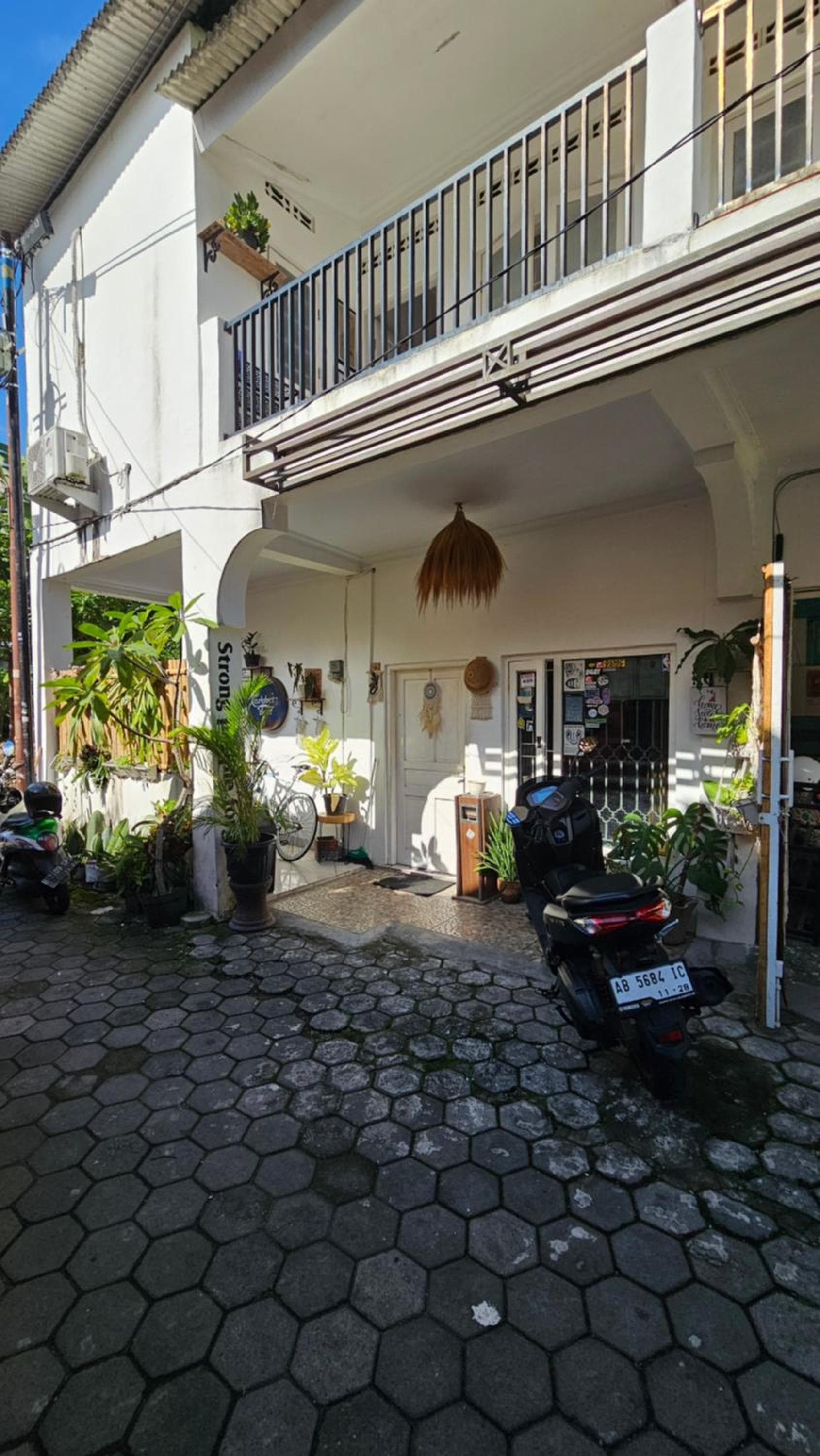 Oke Baik Hostel