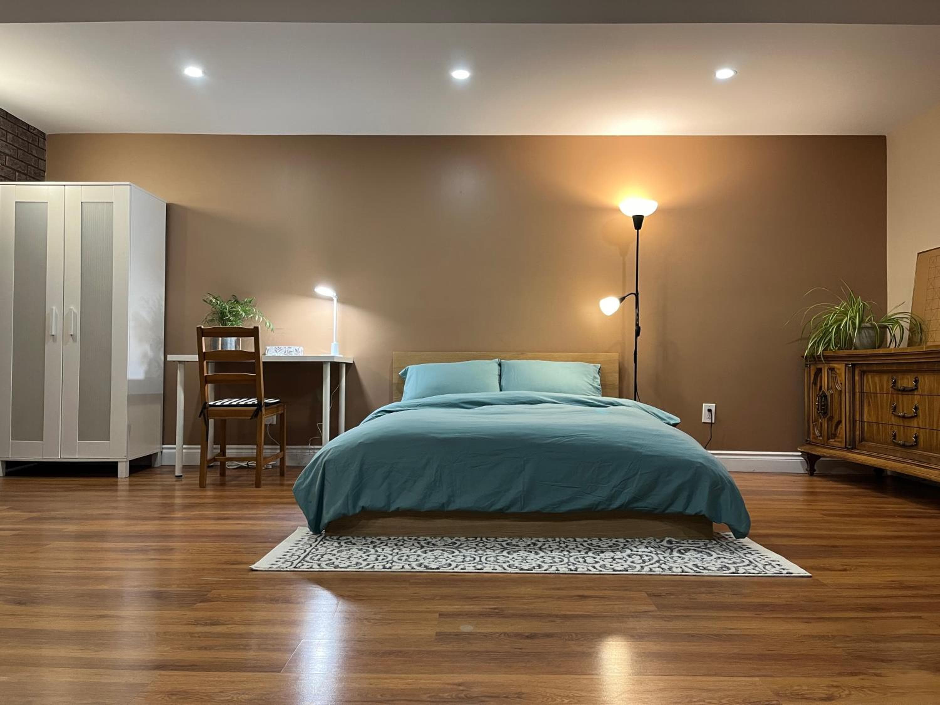 Entire Basement Apartment in Mississauga, Etobicoke