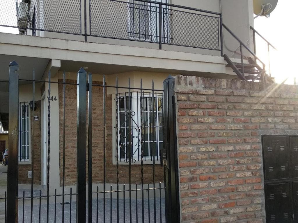 Ezeiza Home