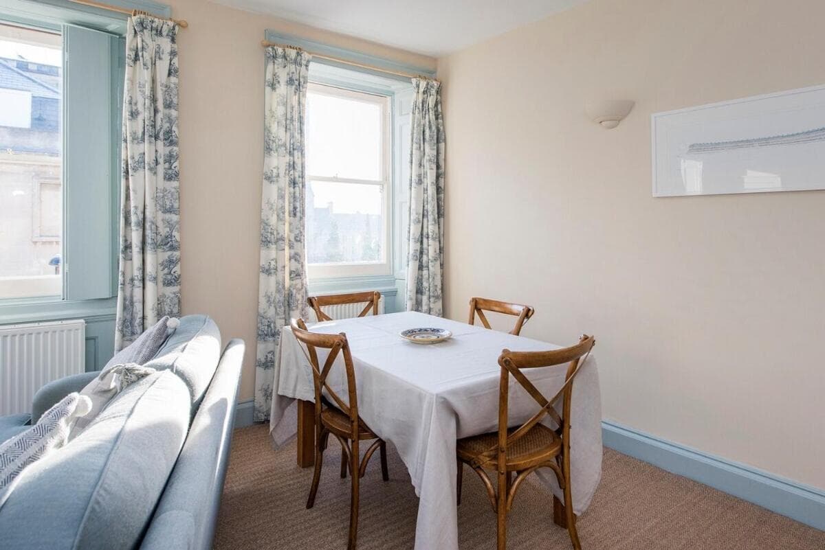 Beautiful Georgian Apartment - Central Bath